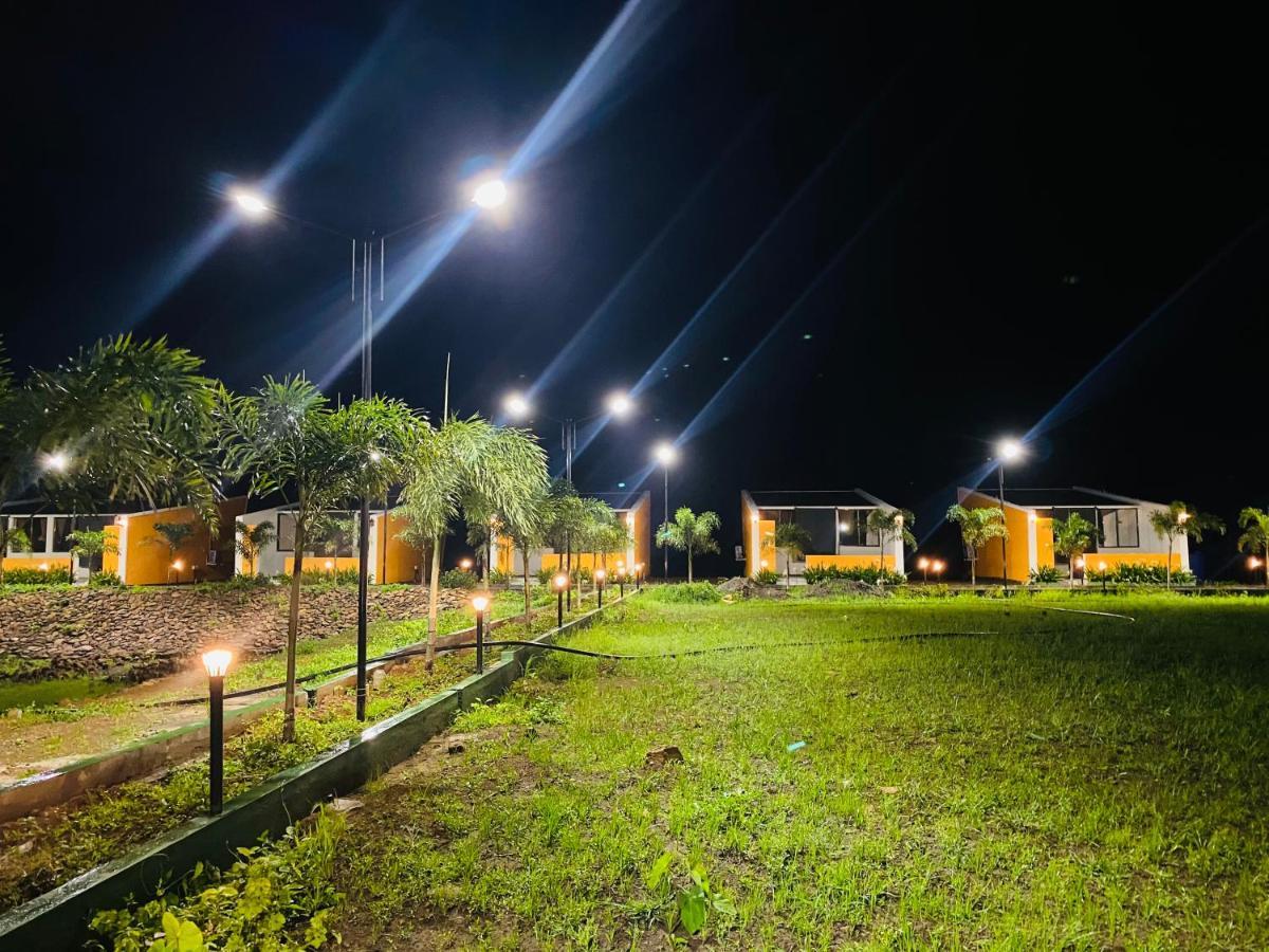 Mountain N Lake Resort อิกัตปุรี ภายนอก รูปภาพ